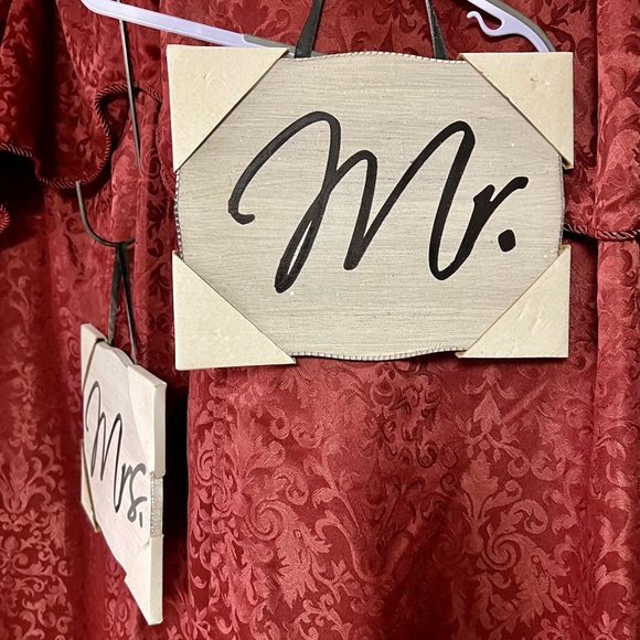 Mr.And Mrs.Wedding Signs - Picture 3 of 3